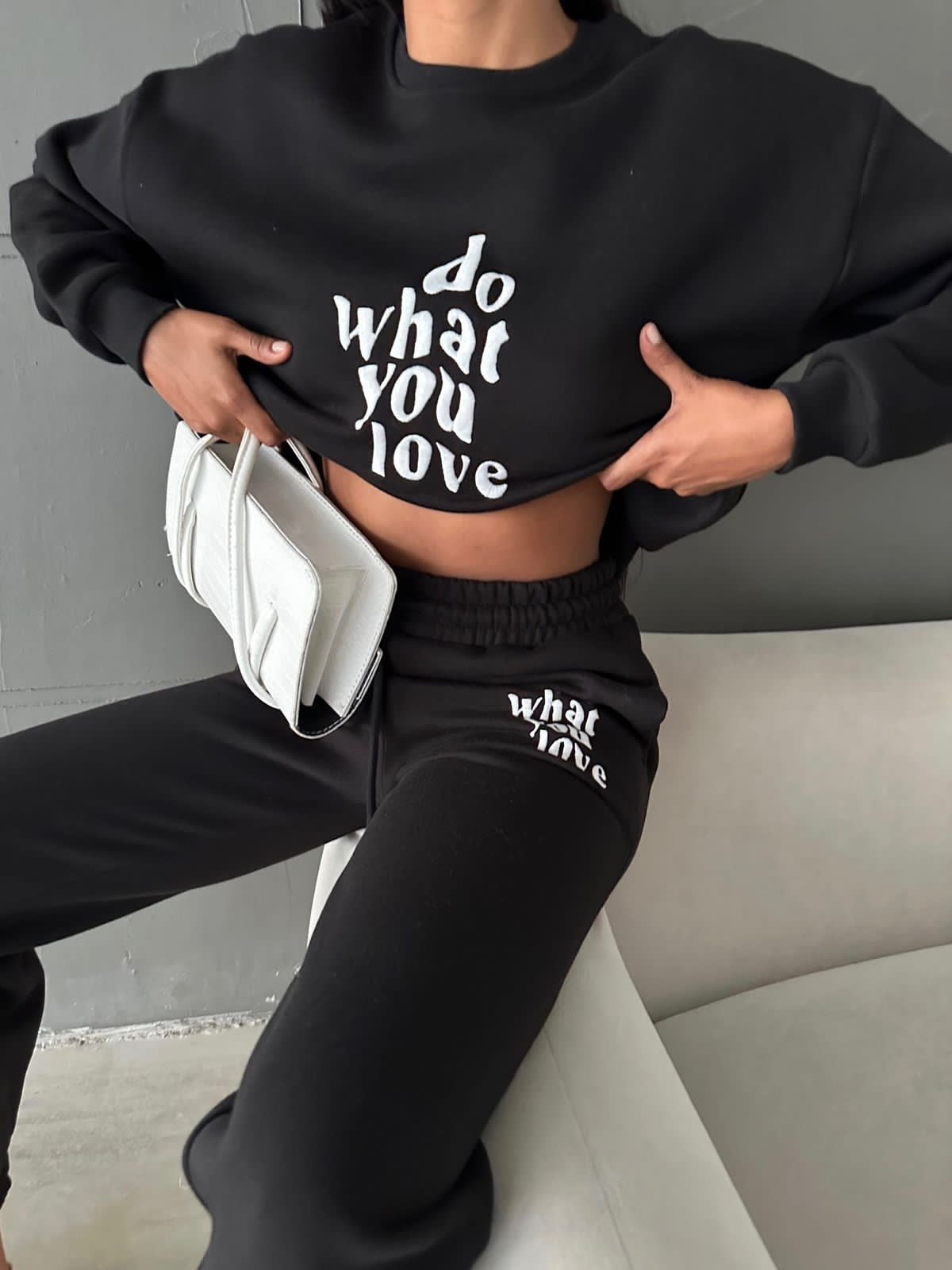 DO WHAT YOU LOVE kostum me push nga brenda