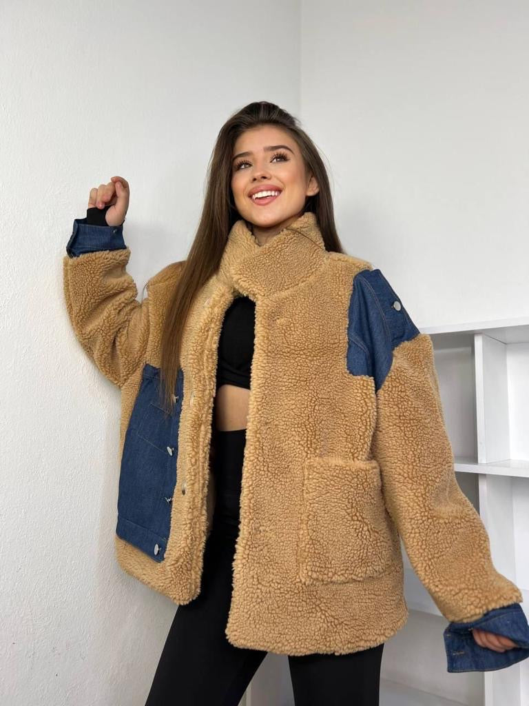 Teddy coat i shkurter me xhepa xhins