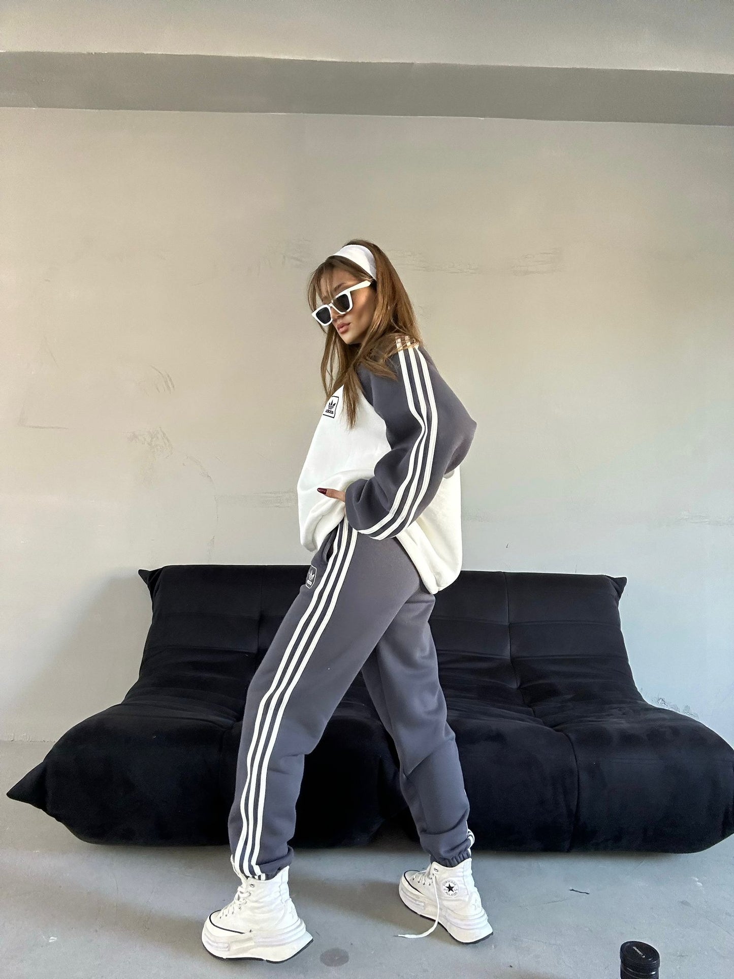 KOSTUM ADIDAS ME PUSH NGA BRENDA