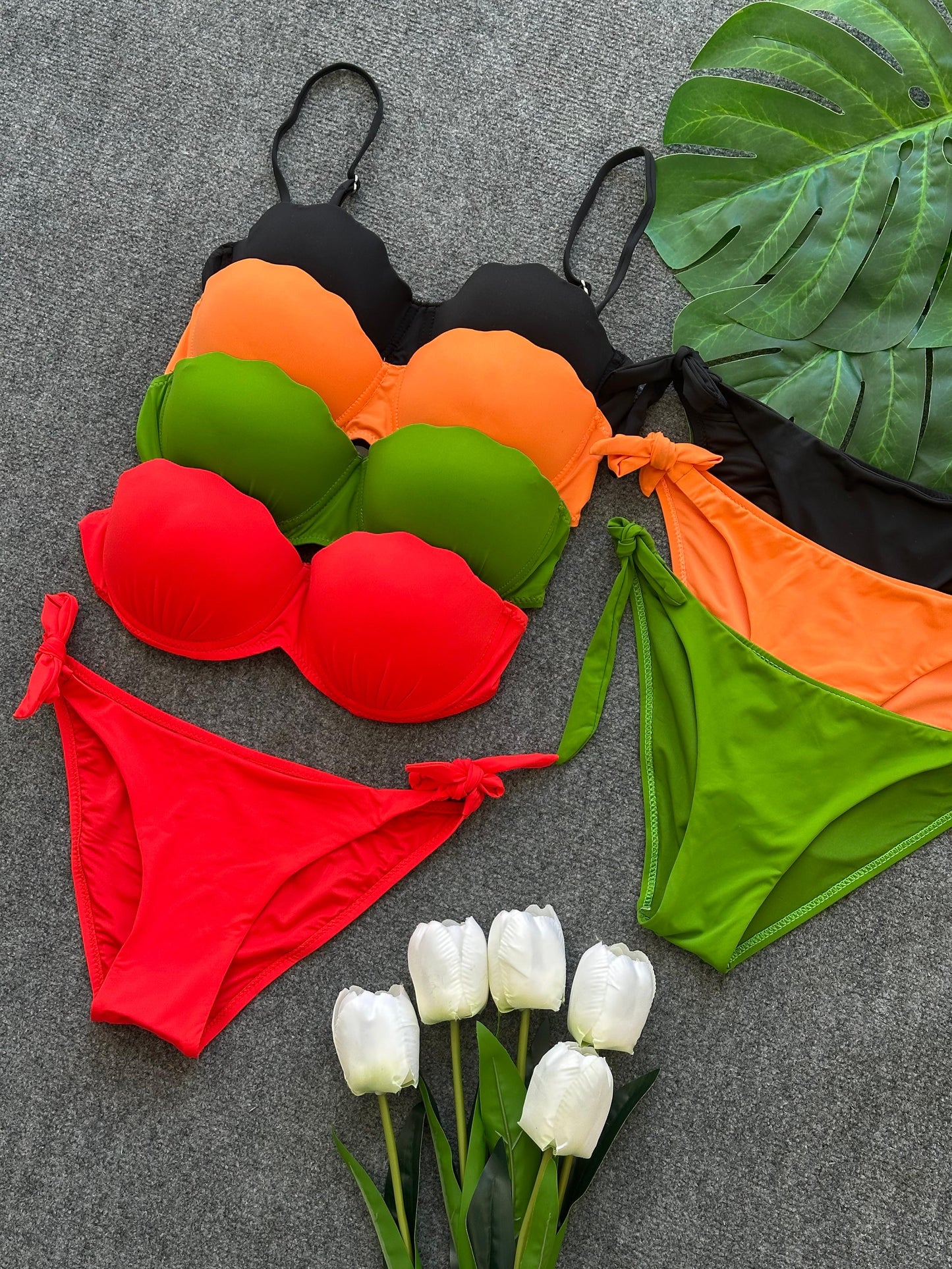 Luna swimwear rroba banje me kup dhe mbathje plote