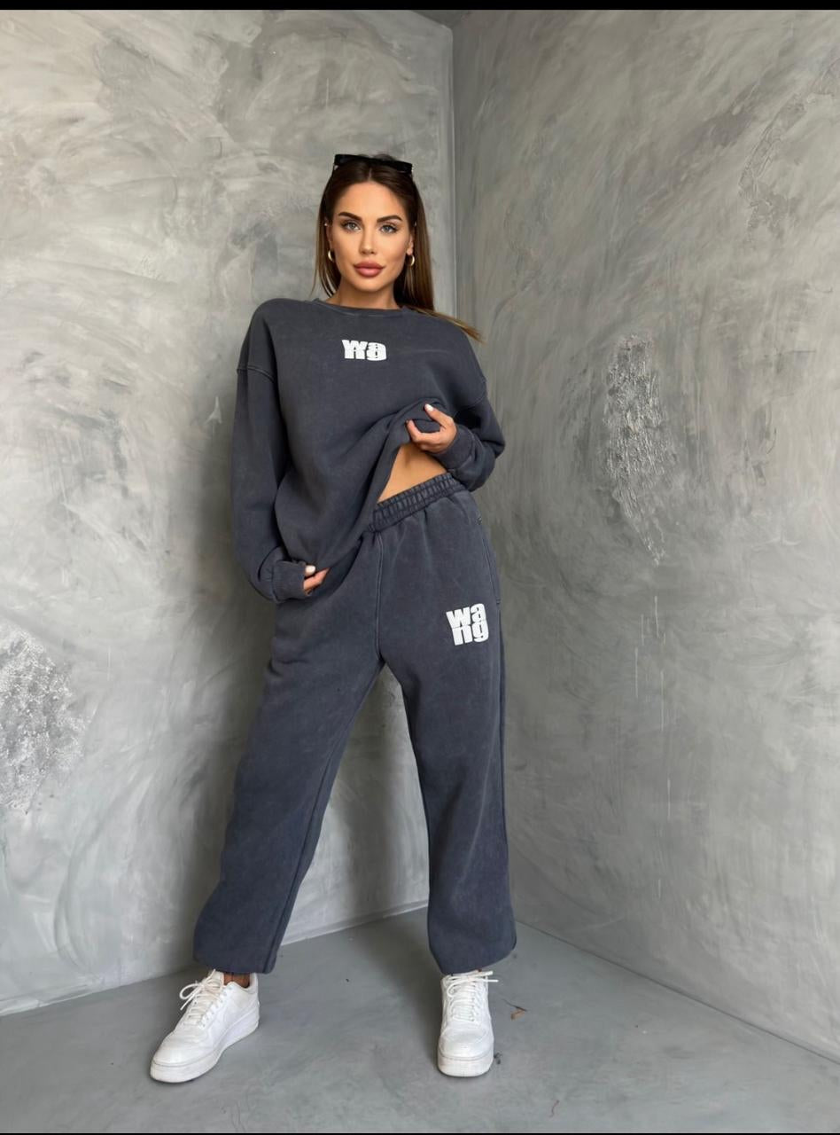 Wang or california kostum sportiv