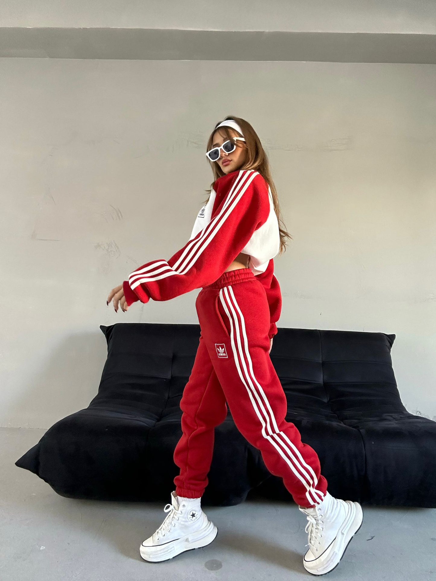 KOSTUM ADIDAS ME PUSH NGA BRENDA