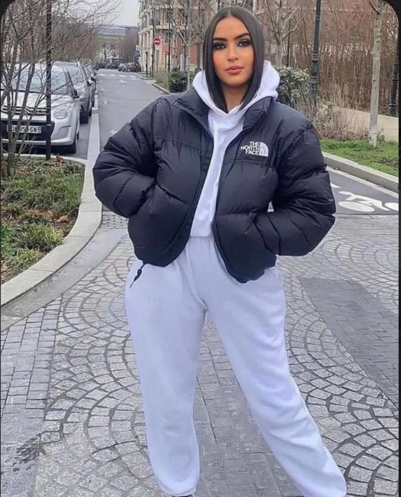 Xhupi North face me logo te qendisur