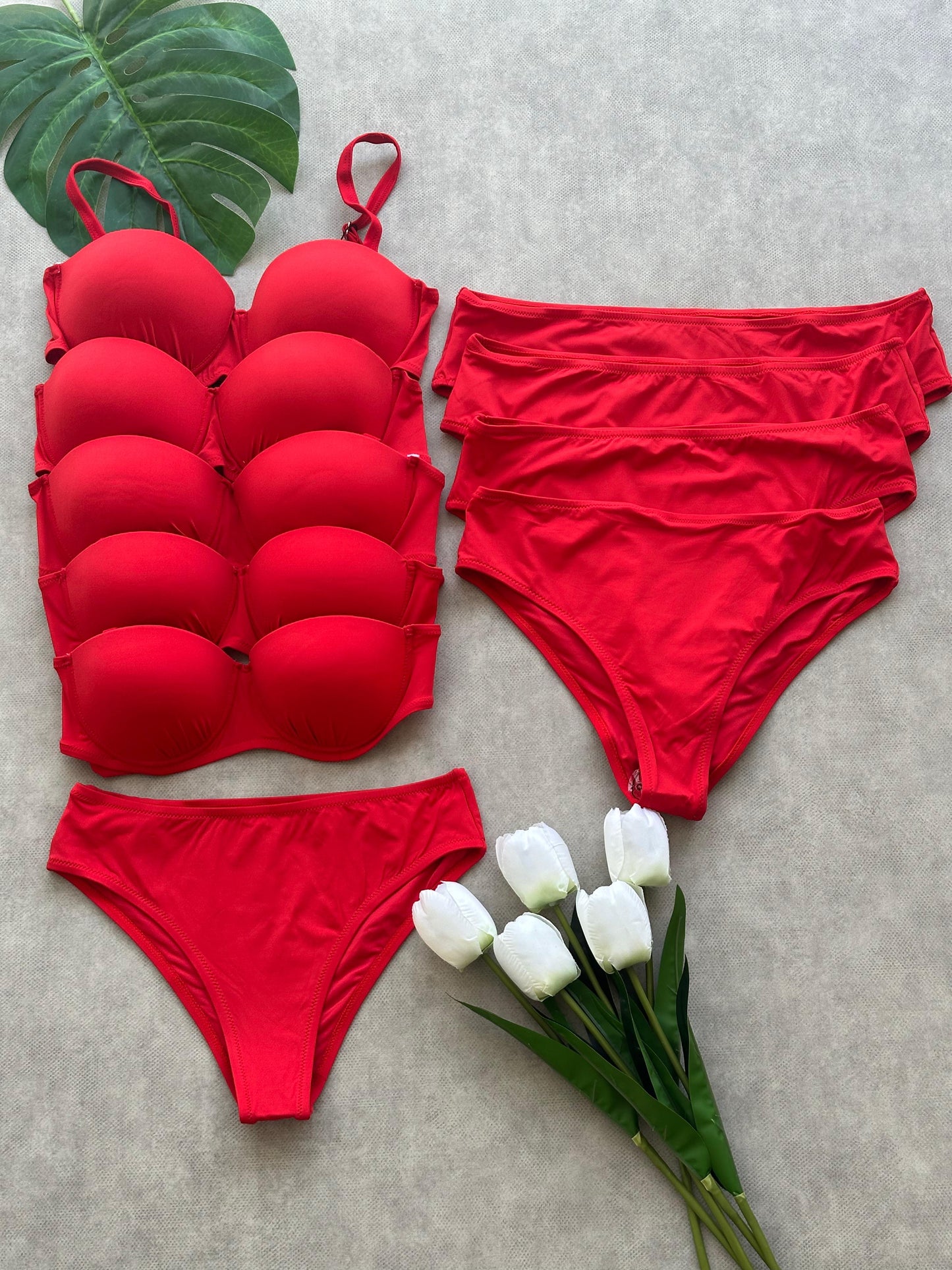 Samanta bikini me dopio push up qe mund te hiqet