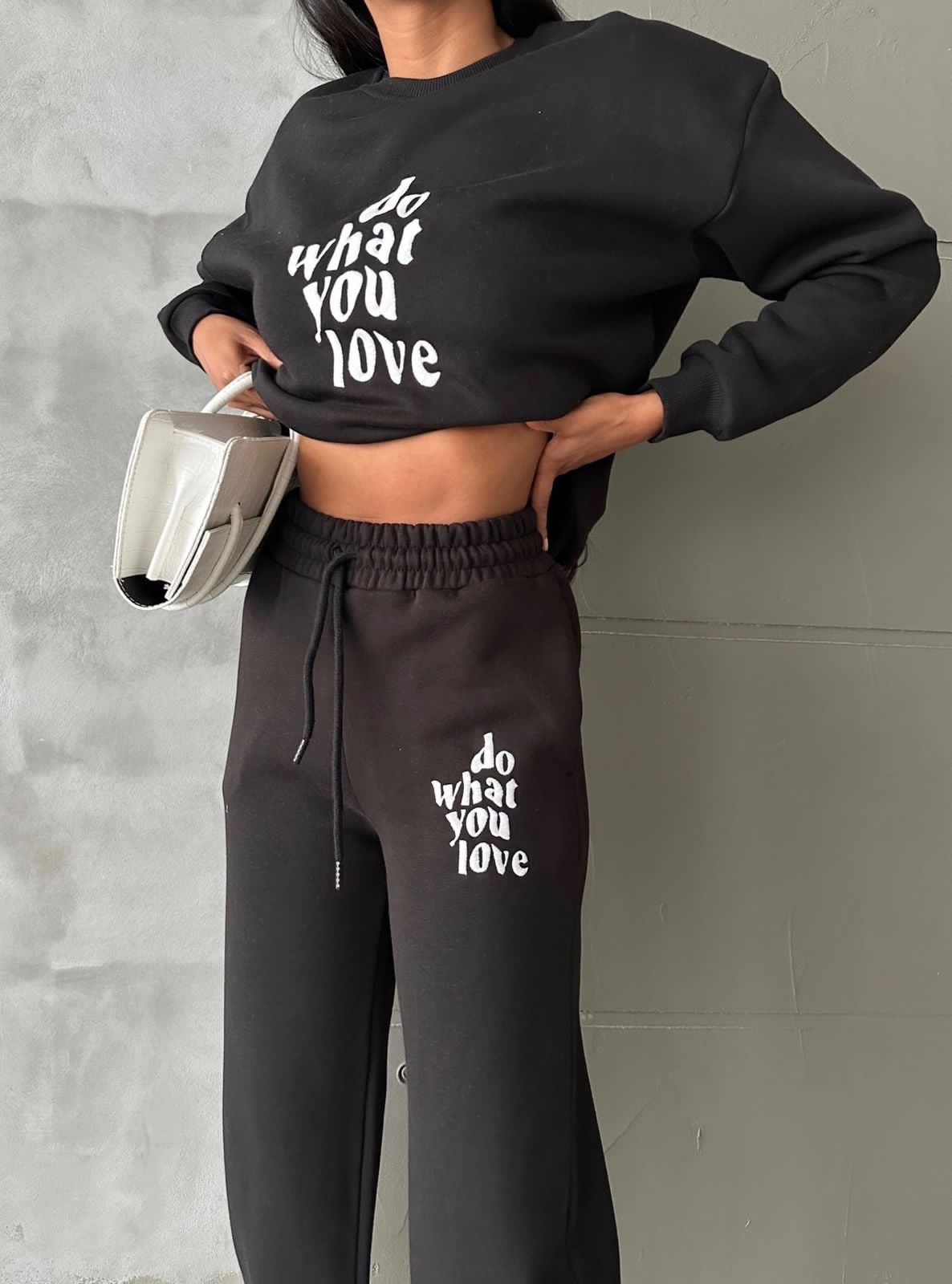 DO WHAT YOU LOVE kostum me push nga brenda