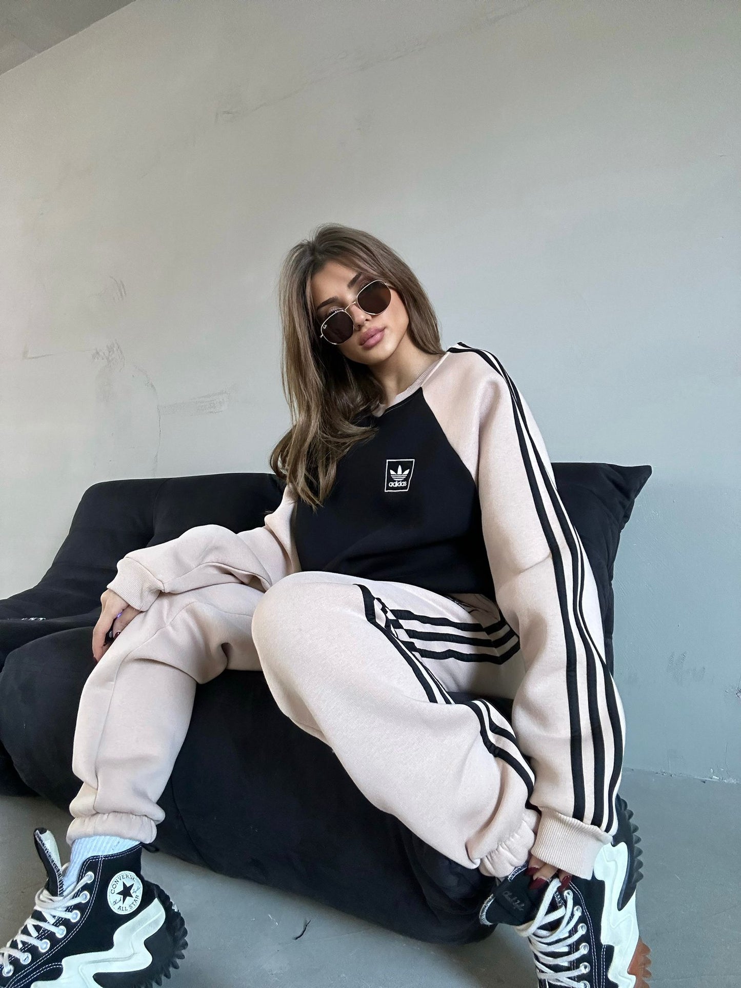 KOSTUM ADIDAS ME PUSH NGA BRENDA