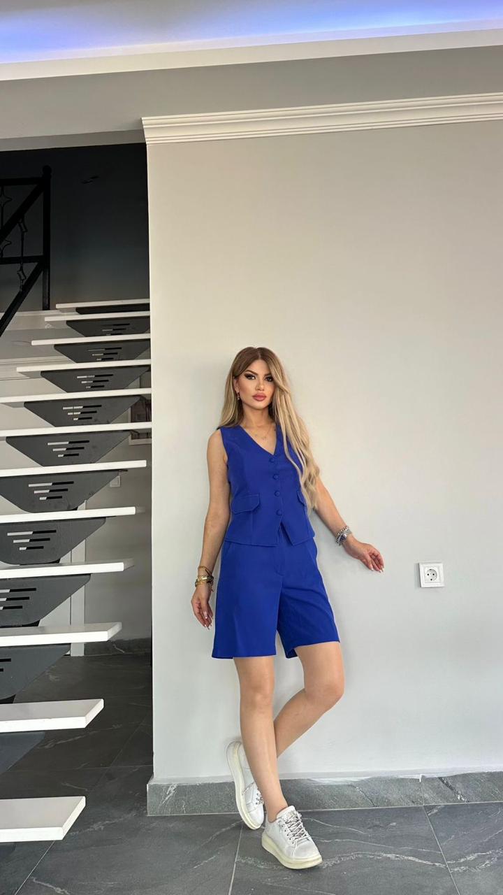Kostum me jelek & pantallon te shkurter
