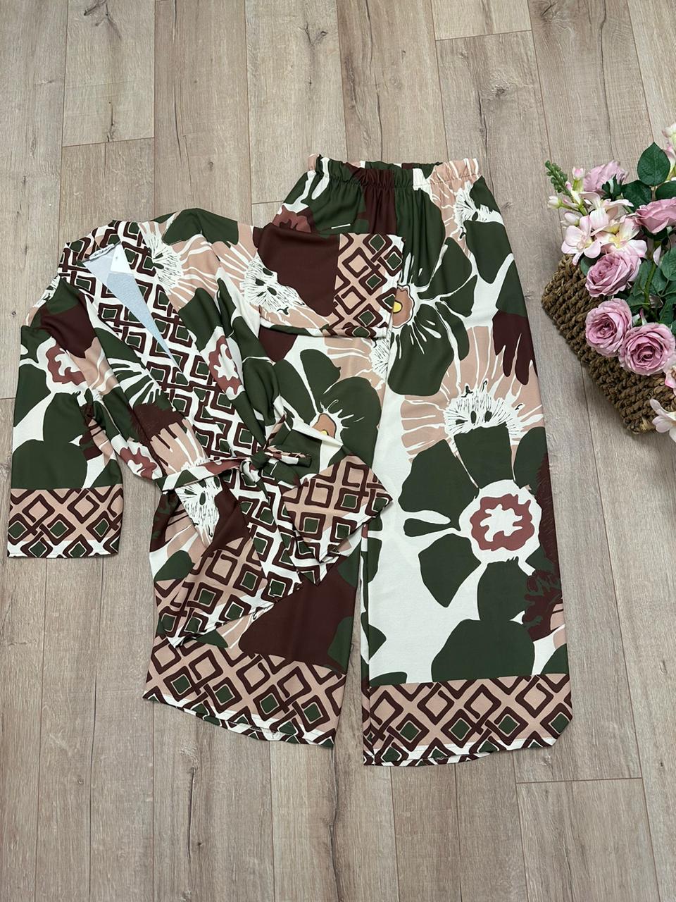 Kostum saten floral print