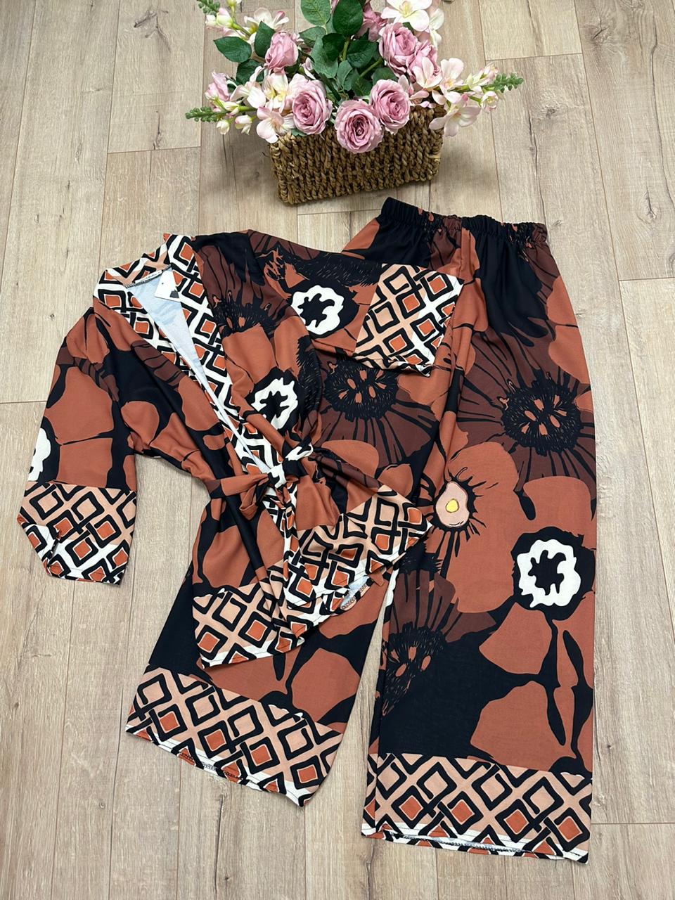 Kostum saten floral print