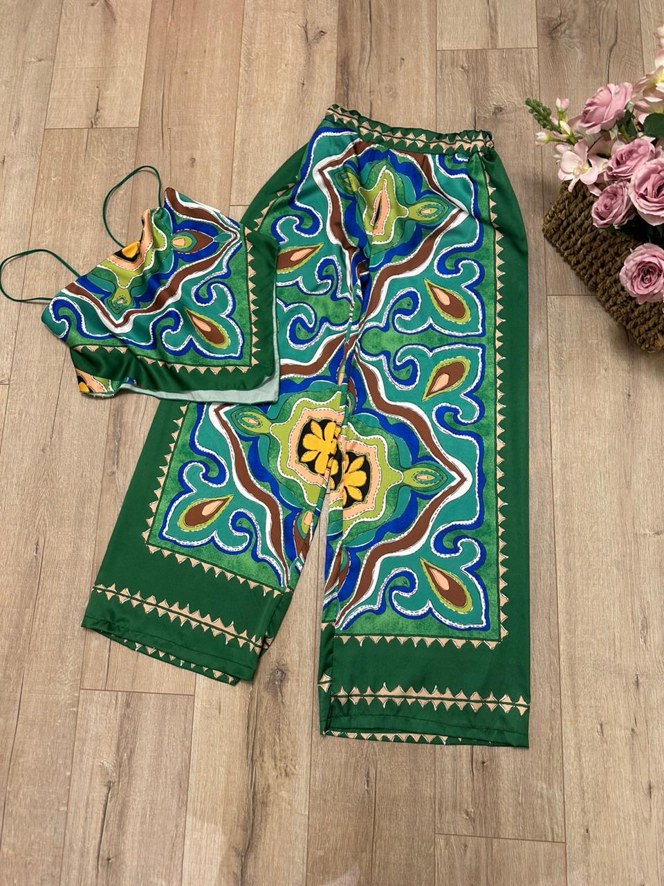 Kostum floral me kanatjere