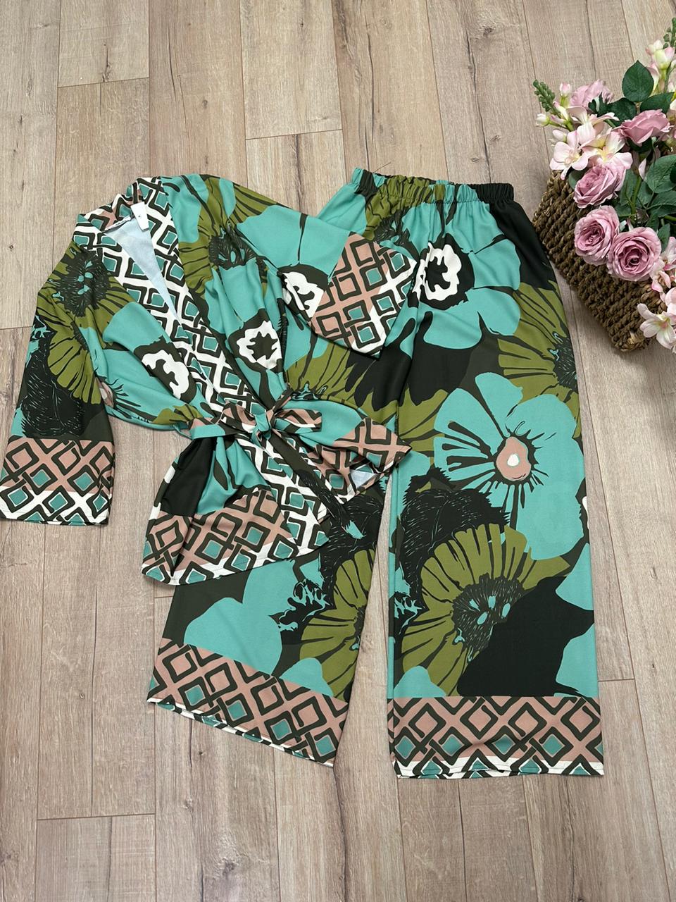 Kostum saten floral print