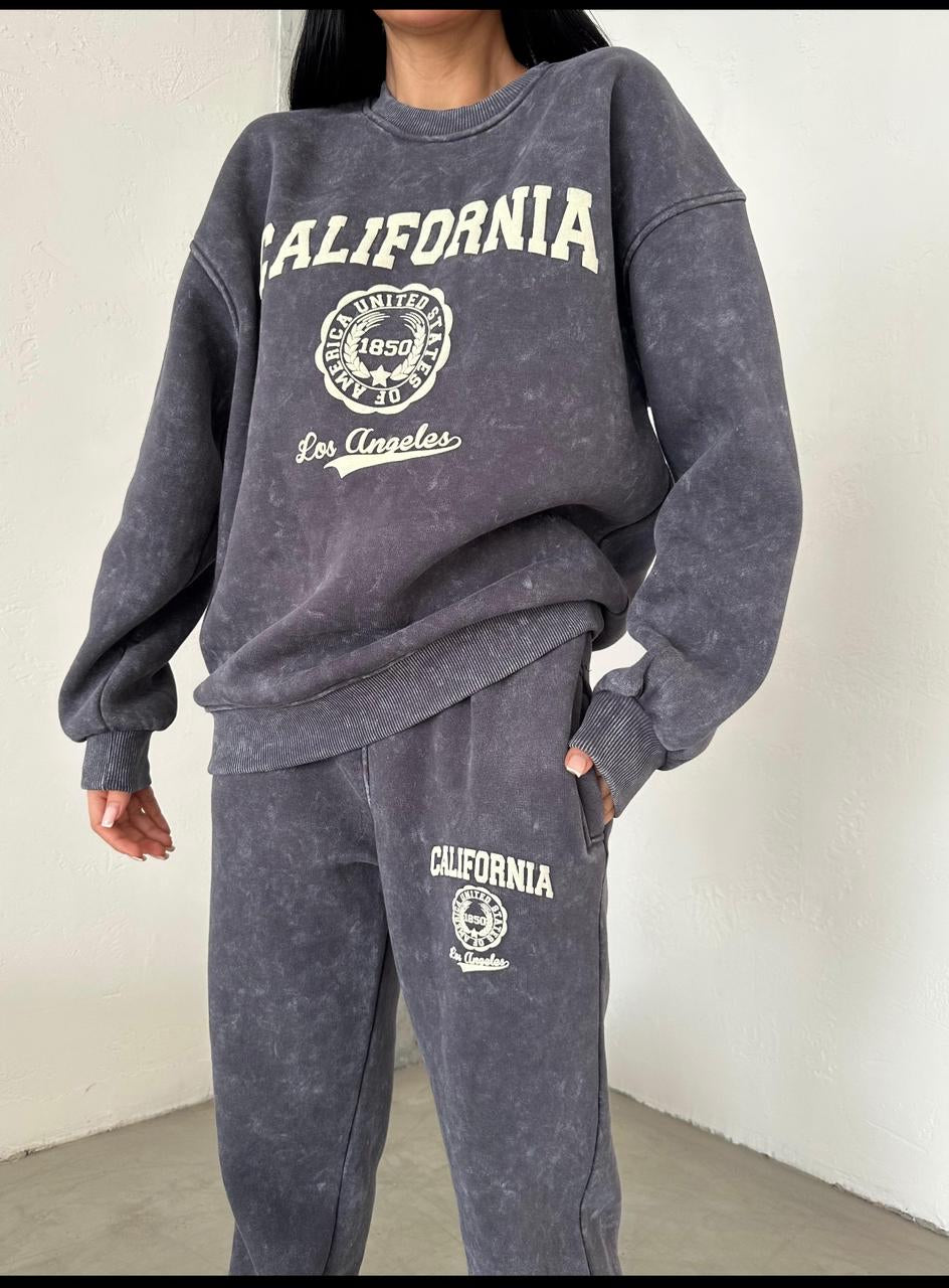 Wang or california kostum sportiv