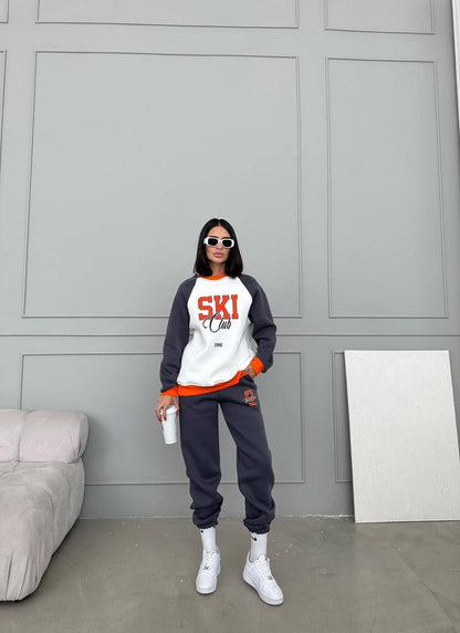 Ski resort gri me pjesen e bardhe