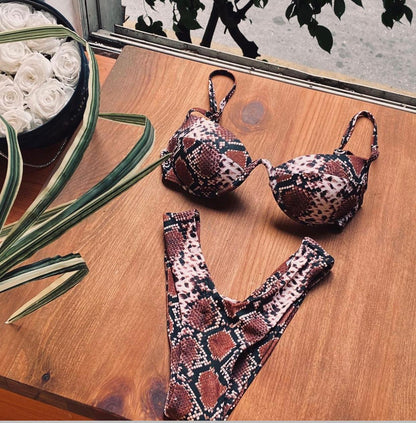 Snake print push u bikini