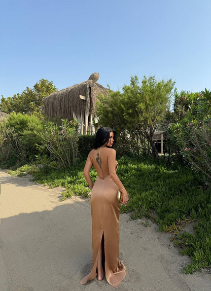 Open back saten dress